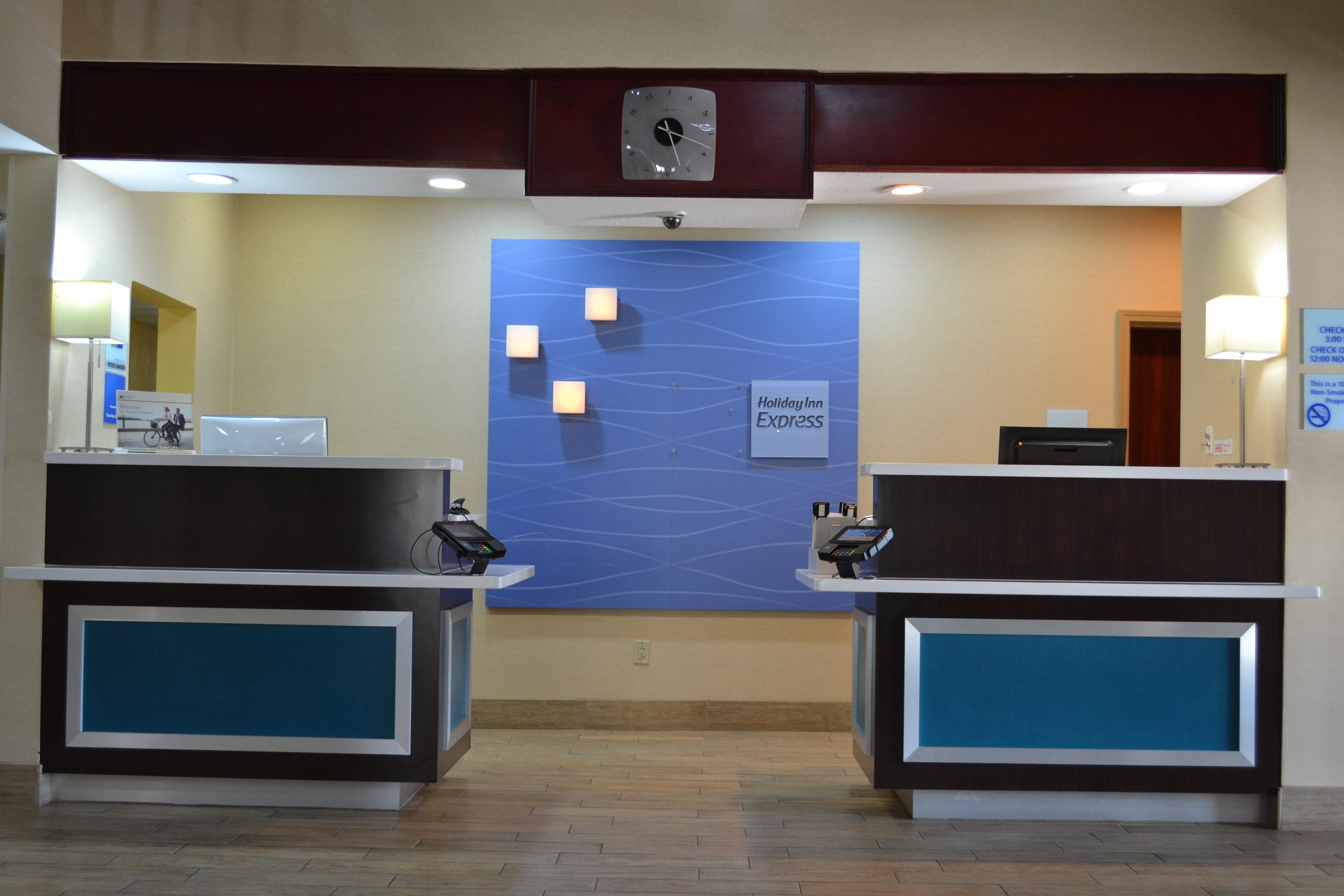 Holiday Inn Express Hotel & Suites Gainesville By Ihg Экстерьер фото