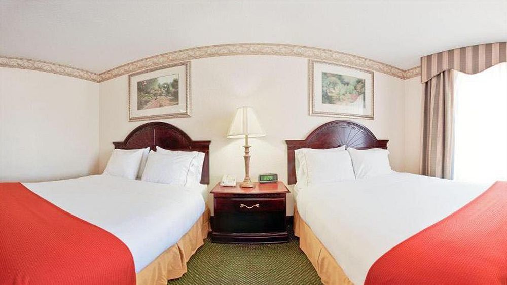 Holiday Inn Express Hotel & Suites Gainesville By Ihg Экстерьер фото