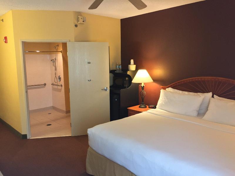 Holiday Inn Express Hotel & Suites Gainesville By Ihg Экстерьер фото